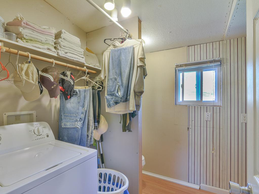 369 Miller Road Telford, TN 37690 - Photo 34 of 36 Half Bathroom