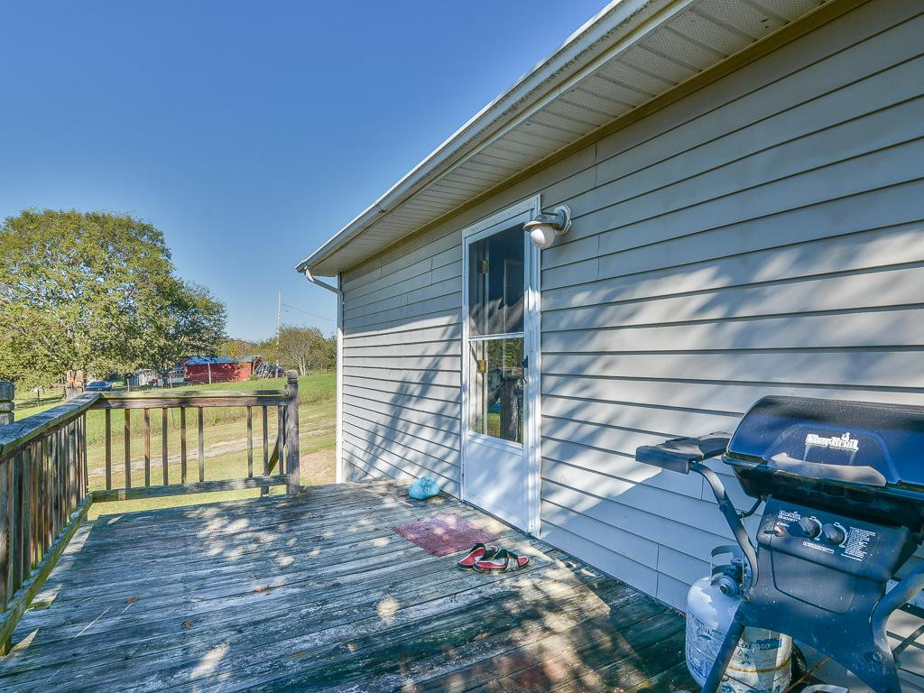 369 Miller Road Telford, TN 37690 - Photo 9 of 36 Back Deck