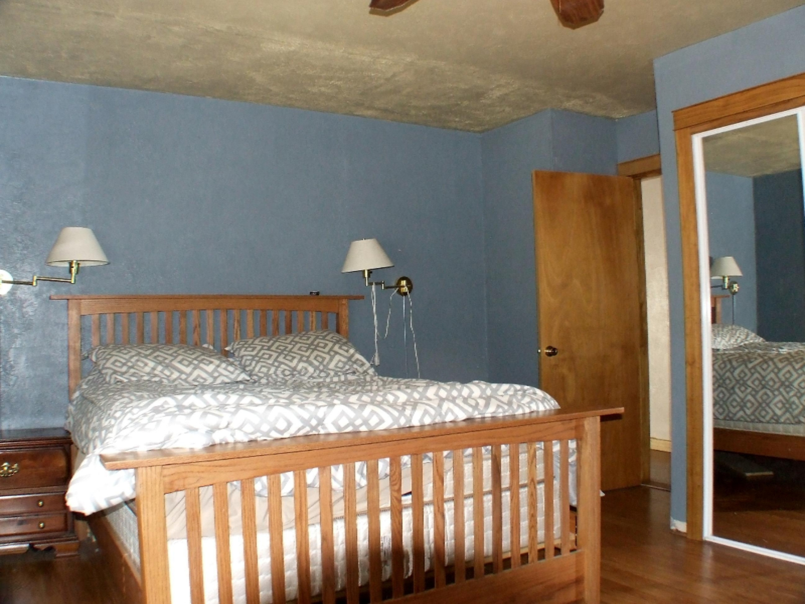 5615 Ridge Road Stevensville, MI 49127 - Photo 7 of 11 master bedroom