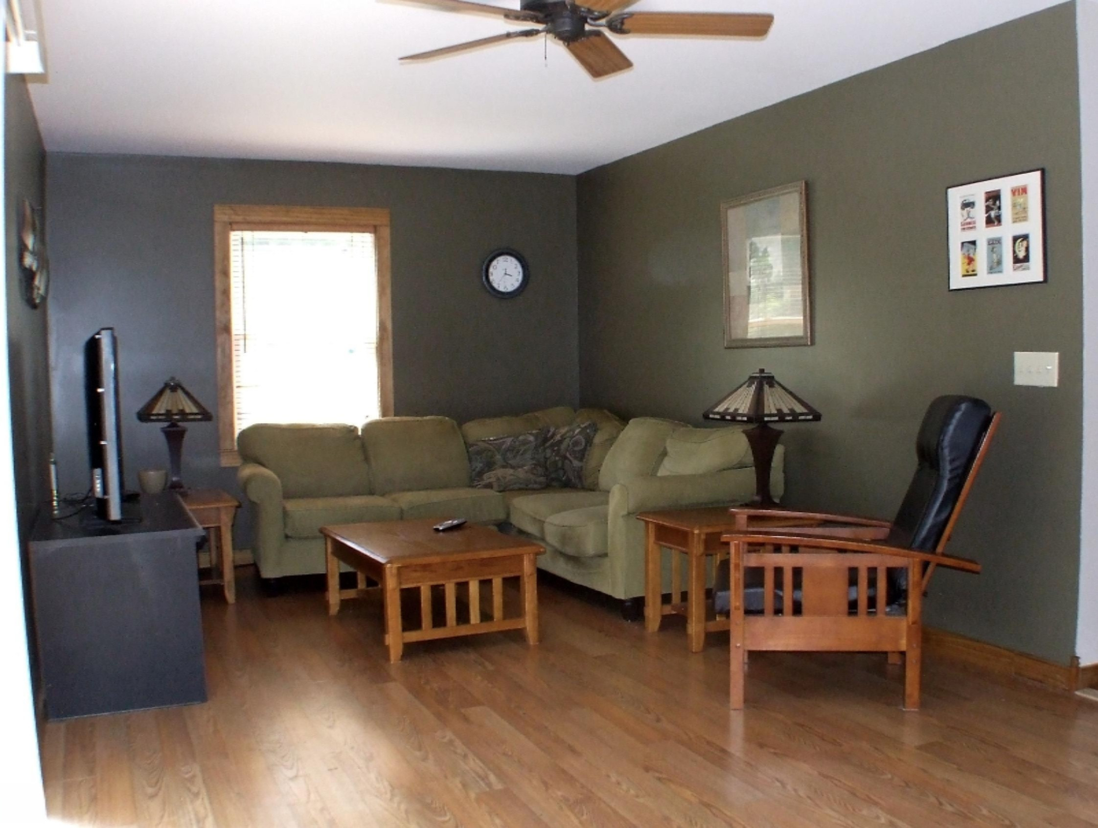 5615 Ridge Road Stevensville, MI 49127 - Photo 9 of 11 5615 Ridge Familyroom