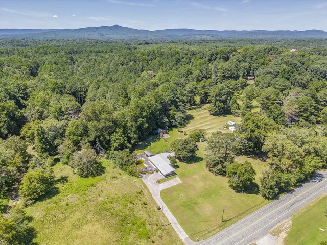 $269,000 | 5064 South Dixie Highway, Resaca, GA 30735