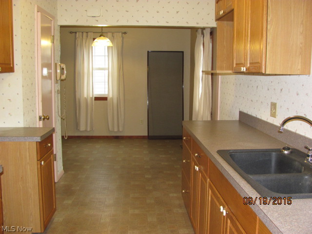 4289 Knickerbocker Road Sheffield Lake, OH 44054 - Photo 9 of 17 Gallery Image 9