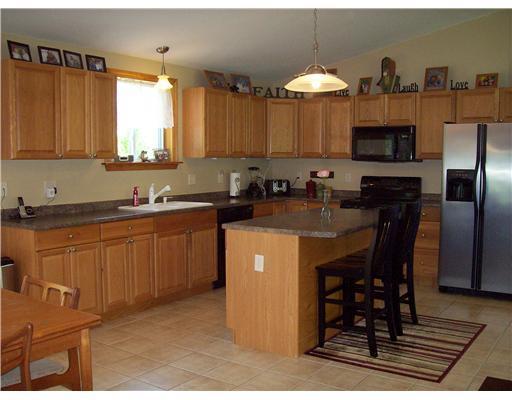 35 Bruce Road Corinth, ME 04427 - Photo 9 of 23 Kitchen.