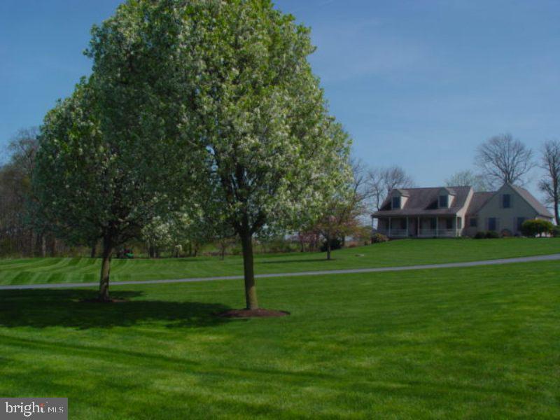200 Bomberger Road Lititz, PA 17543 - Photo 2 of 51