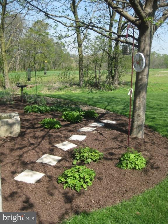 200 Bomberger Road Lititz, PA 17543 - Photo 27 of 51