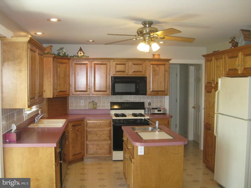 200 Bomberger Road Lititz, PA 17543 - Photo 31 of 51