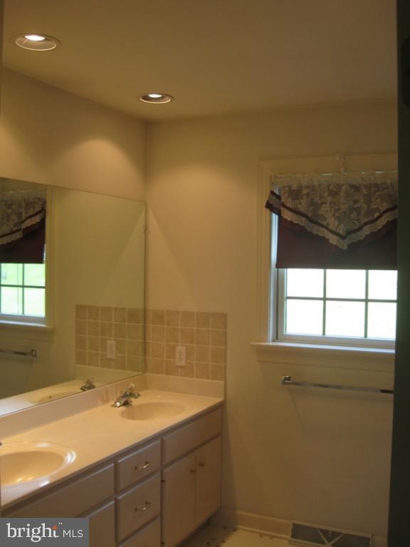 200 Bomberger Road Lititz, PA 17543 - Photo 36 of 51