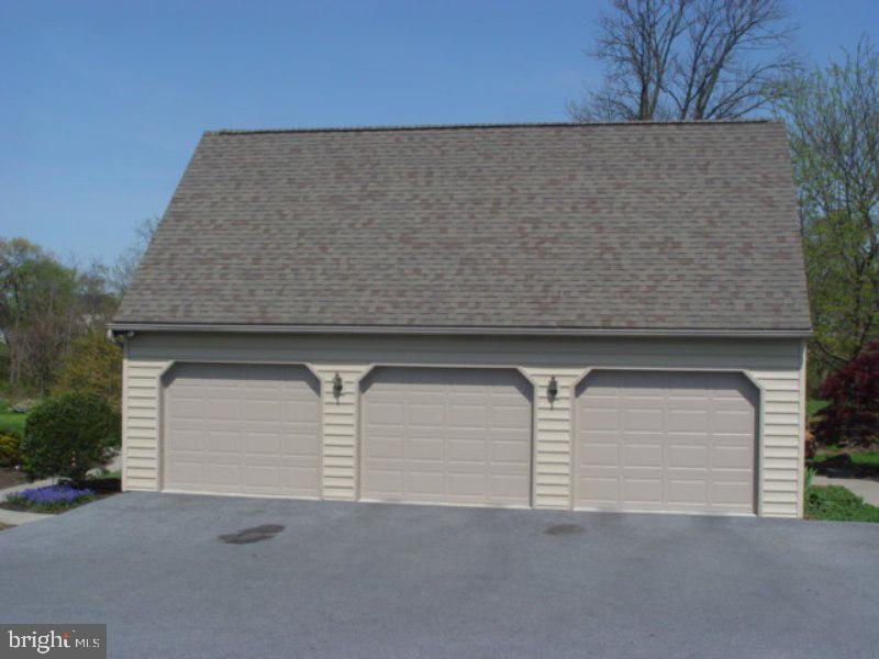 200 Bomberger Road Lititz, PA 17543 - Photo 8 of 51