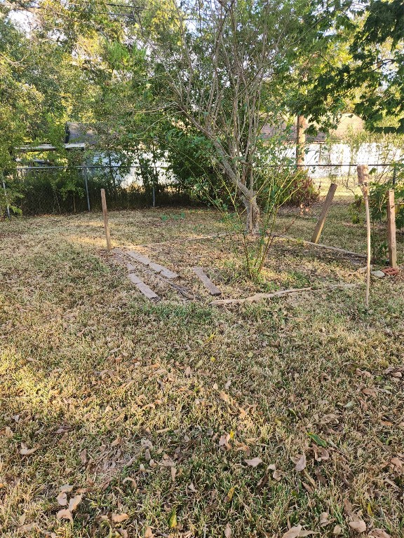1400 Dyer Avenue Rosenberg, TX 77471 - Photo 5 of 20 a view of outdoor space and yard