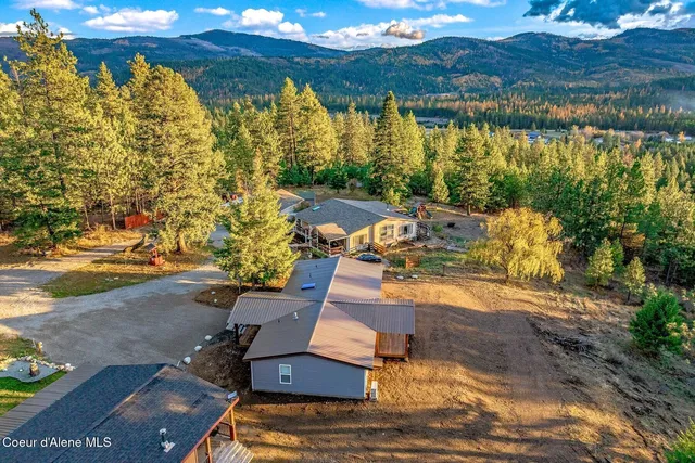 $420,000 | 60 Short Drive, Blanchard, ID 83804