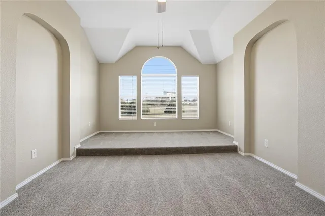 a view of entryway with interior