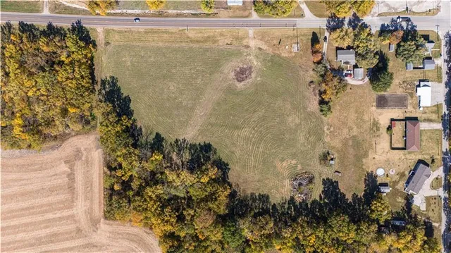 $52,000 | 61 6th Street, LeRoy, KS 66857