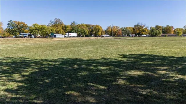 $52,000 | 61 6th Street, LeRoy, KS 66857