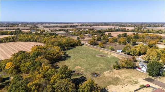 $52,000 | 61 6th Street, LeRoy, KS 66857