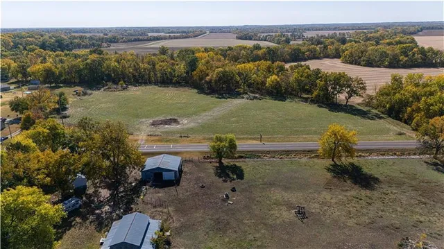 $52,000 | 61 6th Street, LeRoy, KS 66857