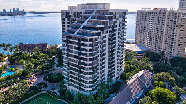 $6,200 | 520 Brickell Key Drive, Unit A604, Miami, FL 33131