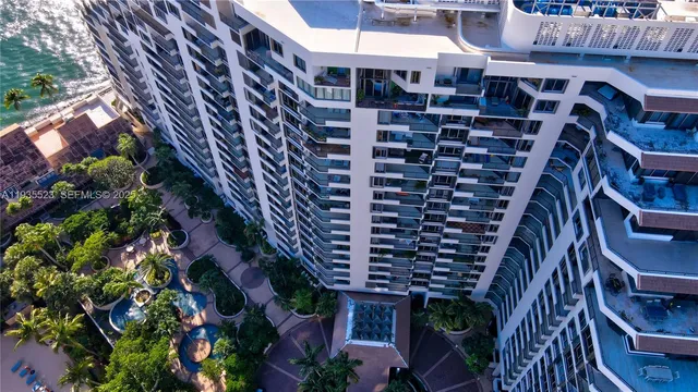 $6,200 | 520 Brickell Key Drive, Unit A604, Miami, FL 33131
