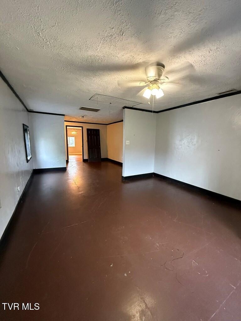 539 Madison Street Bristol, VA 24201 - Photo 12 of 22 103619_26