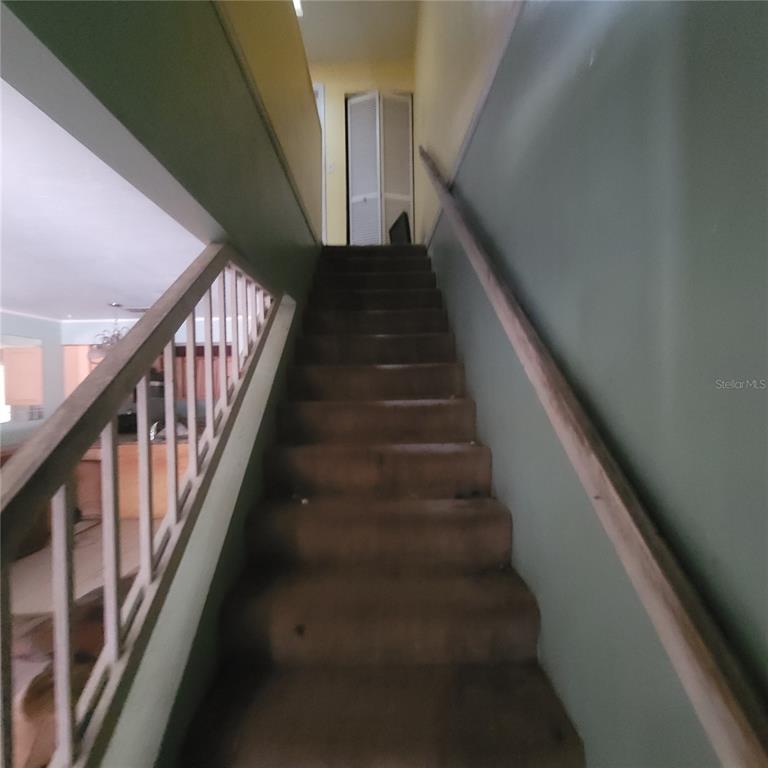 2224 Southwest 39 Drive Gainesville, FL 32607 - Photo 10 of 11 a view of entryway