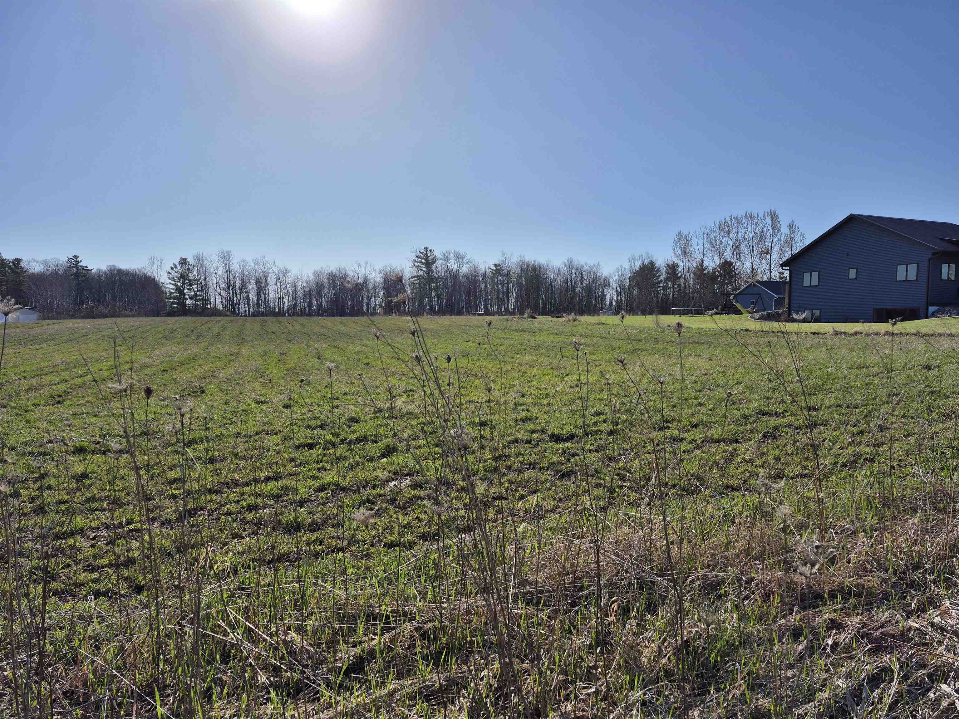 Charlie Lane, Unit 37 Cecil, WI 54111 - Photo 2 of 3