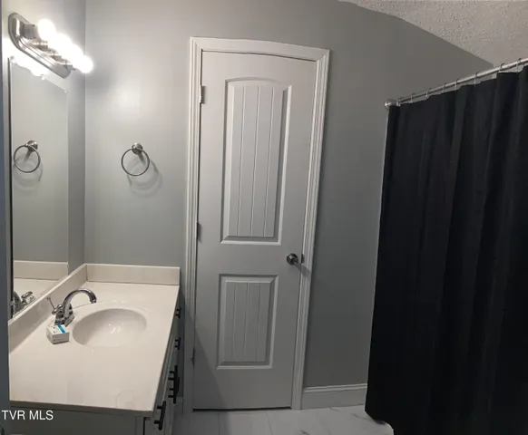 $249,500 | 616 Old Airport Road, Bristol, VA 24201