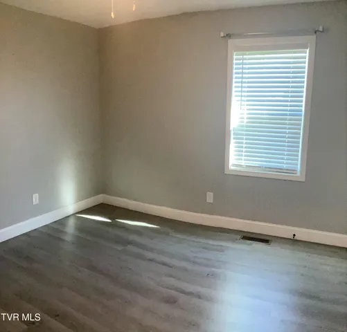 $249,500 | 616 Old Airport Road, Bristol, VA 24201