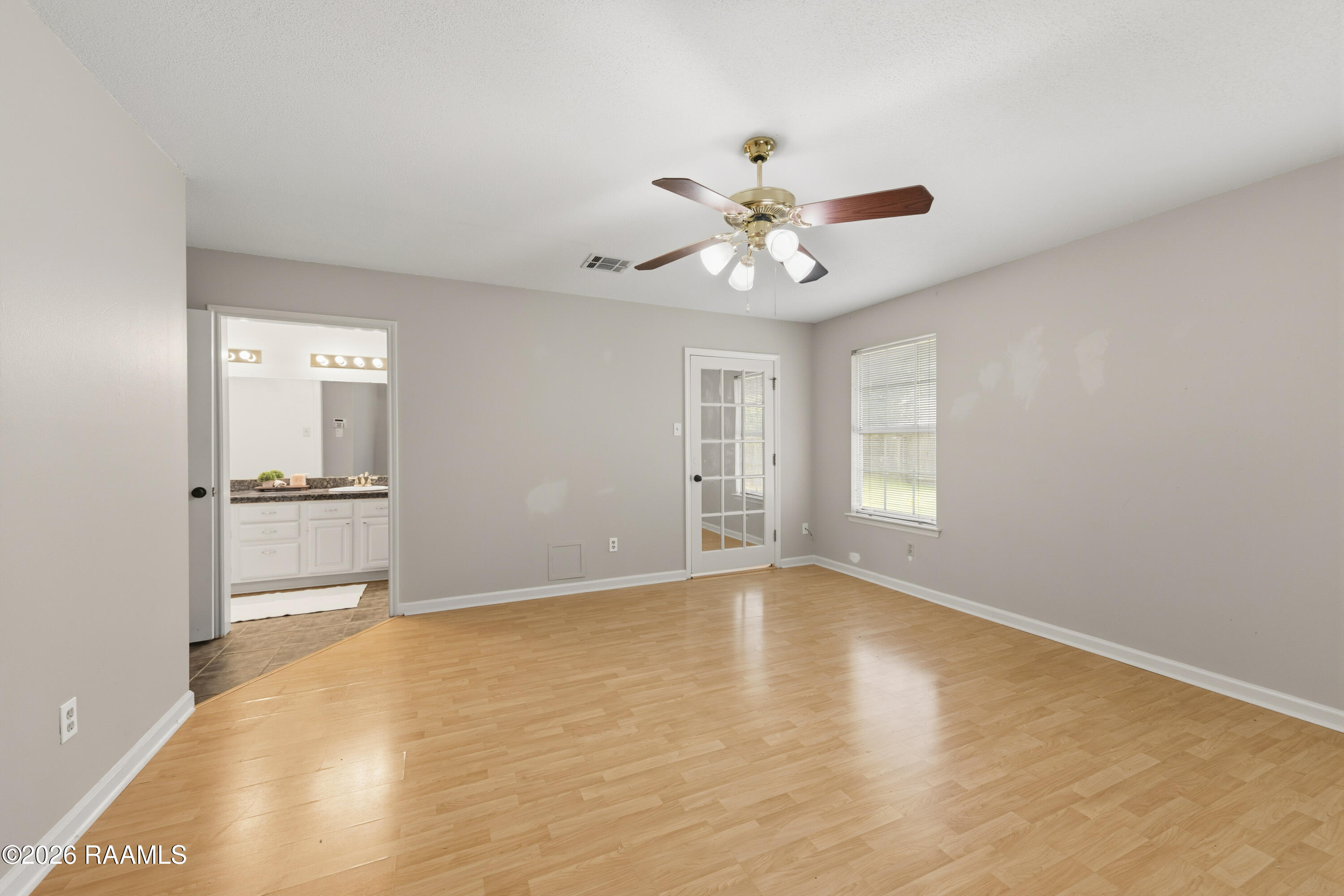 702 Canberra Road Lafayette, LA 70503 - Photo 18 of 30 702Canberra-51