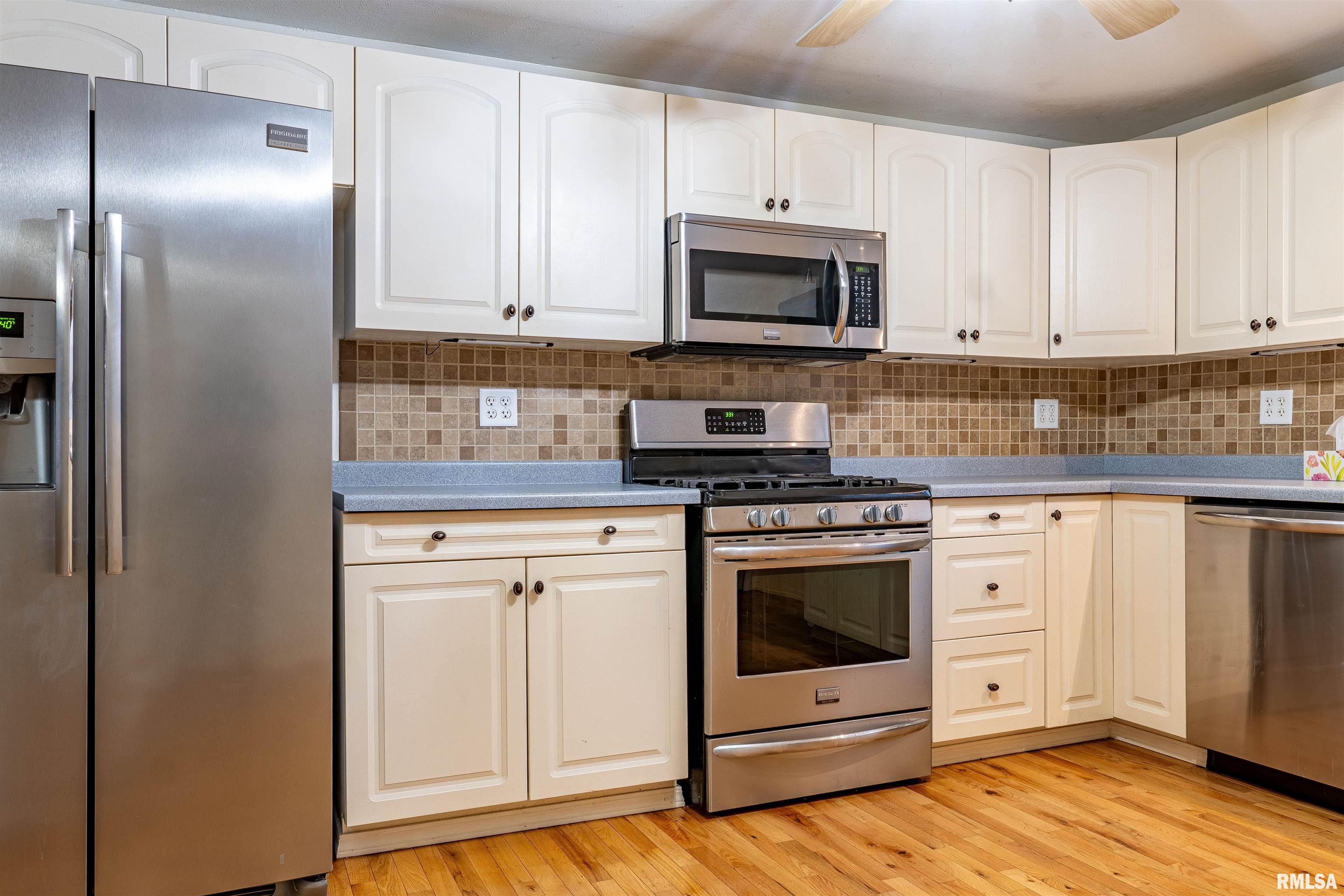 2008 Sheridan Road Pekin, IL 61554 - Photo 7 of 26