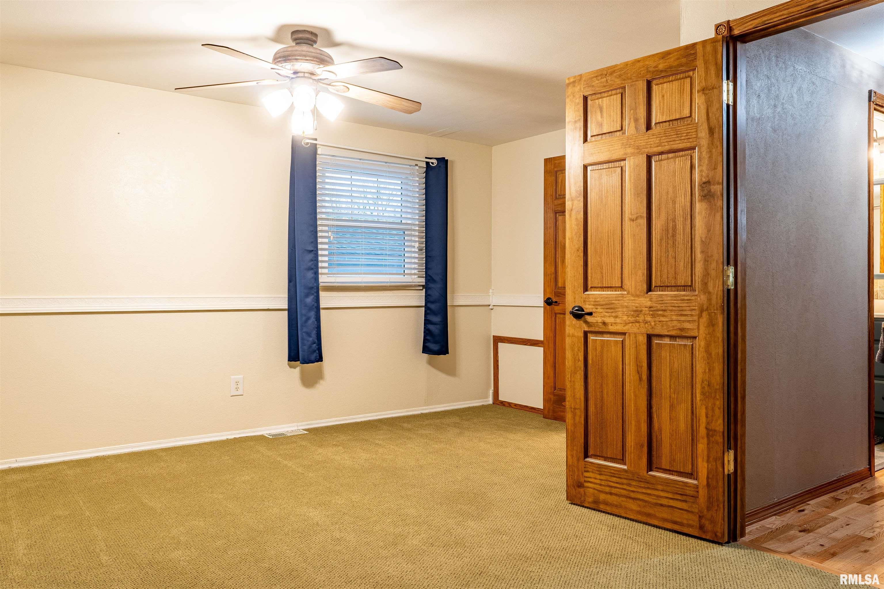 2008 Sheridan Road Pekin, IL 61554 - Photo 8 of 26