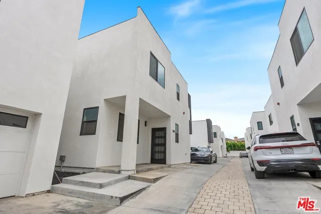 $5,000 | 9109 North Nilo Lane, Panorama City, CA 91402