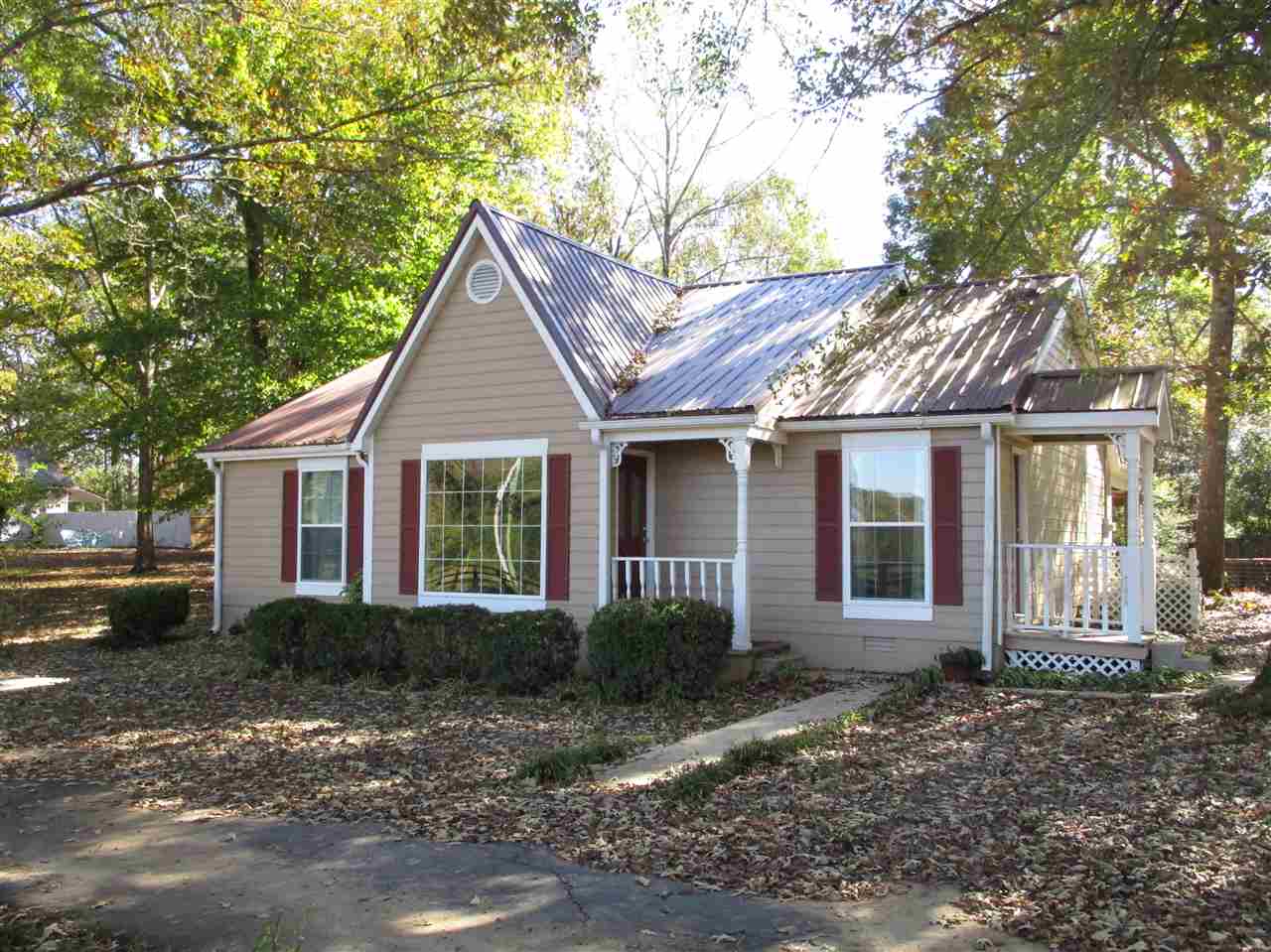 2280 Clifft Road Bolivar, TN 38008 - Photo 1 of 25 Gallery Image 1