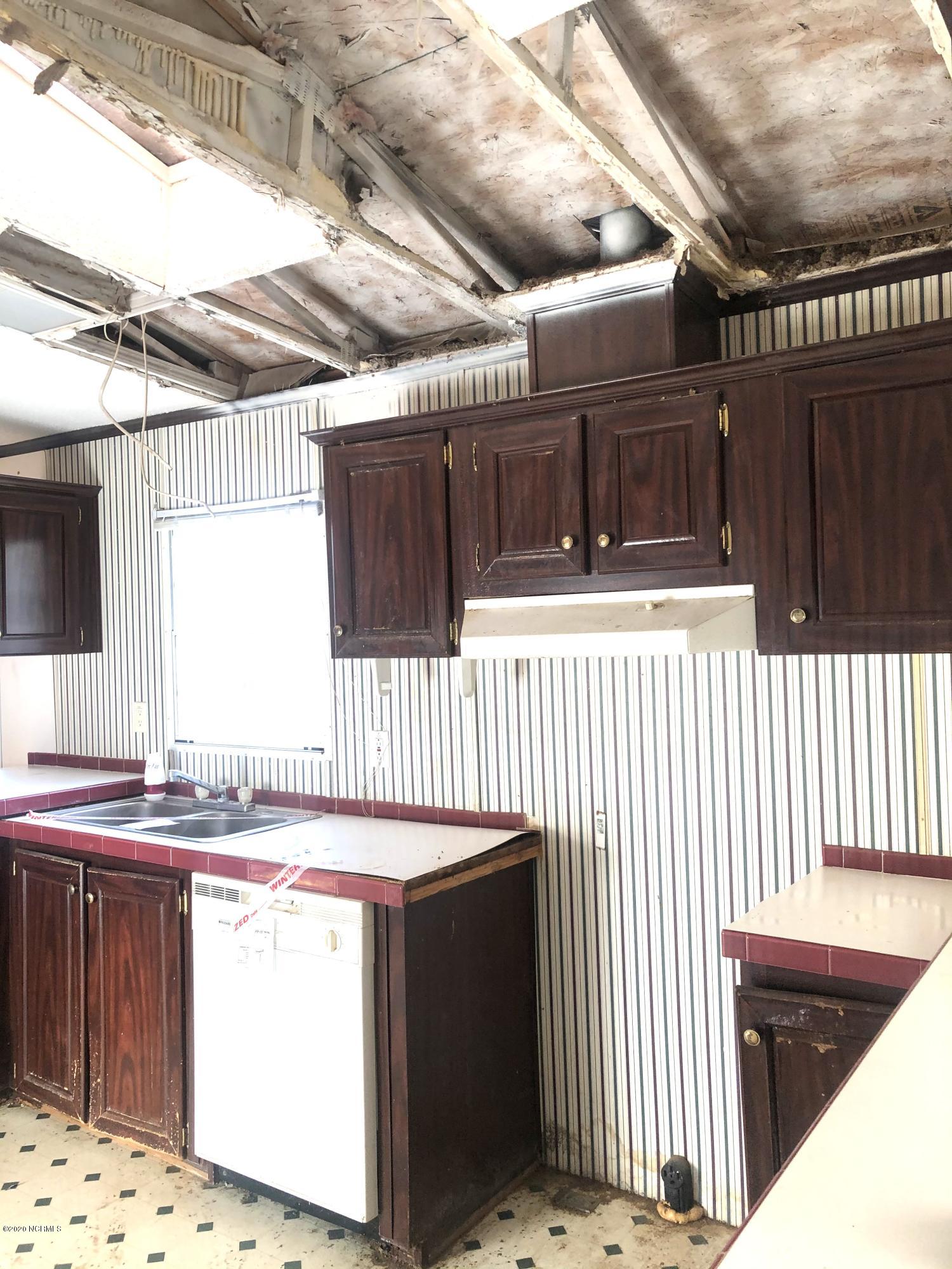 429 Trestle Road Ivanhoe, NC 28447 - Photo 2 of 20 IMG_E2806