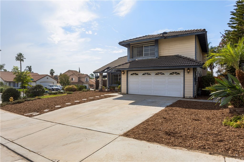 9085 Dancy Circle Riverside, CA 92508 - Photo 3 of 36