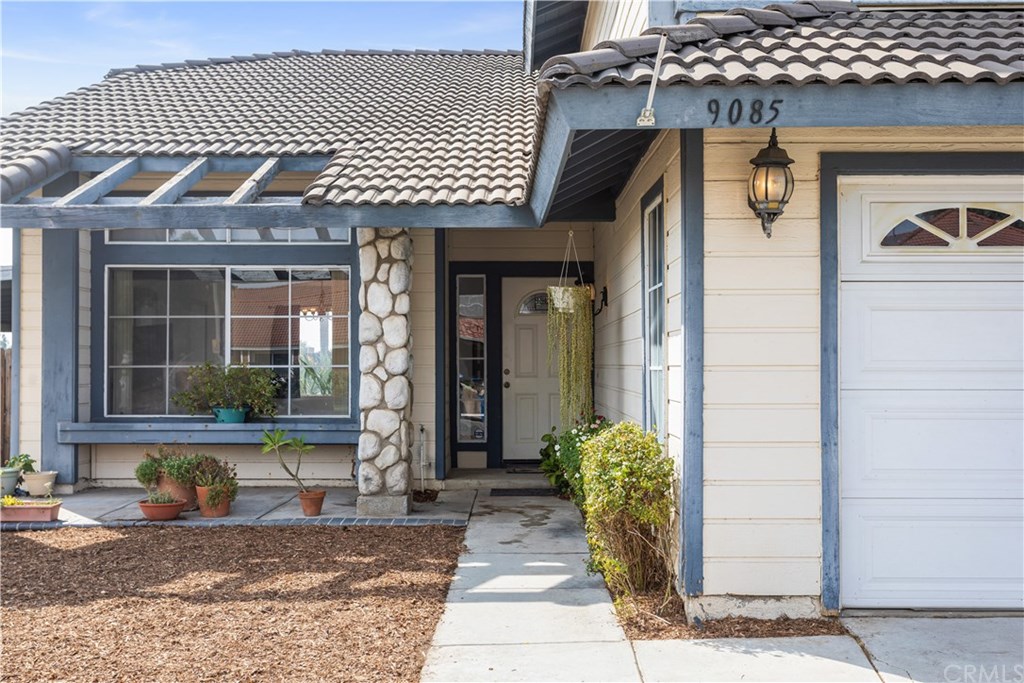 9085 Dancy Circle Riverside, CA 92508 - Photo 5 of 36