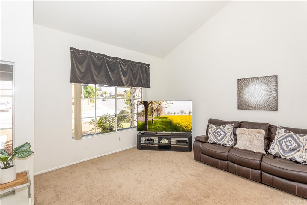 9085 Dancy Circle Riverside, CA 92508 - Photo 6 of 36