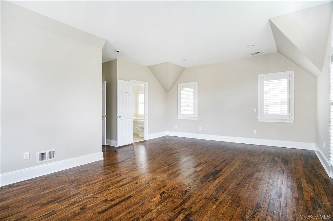 66 Apawamis Avenue Rye, NY 10580 - Photo 13 of 28