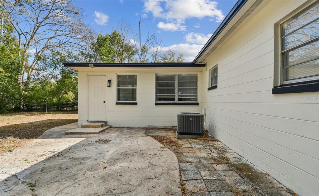 1535 Hialeah Street Orlando, FL 32808 - Photo 45 of 52