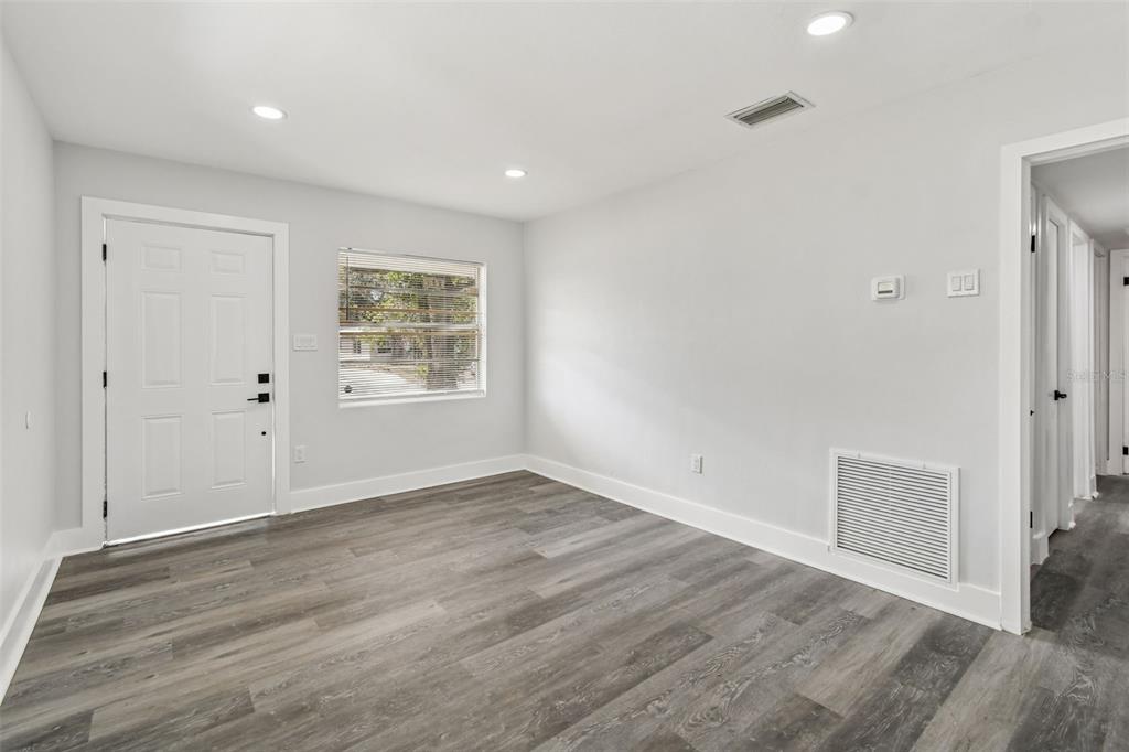 1535 Hialeah Street Orlando, FL 32808 - Photo 10 of 52