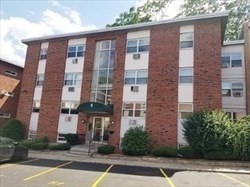 9 Commonwealth Court, Unit 7 Boston, MA 02135 - Photo 2 of 11
