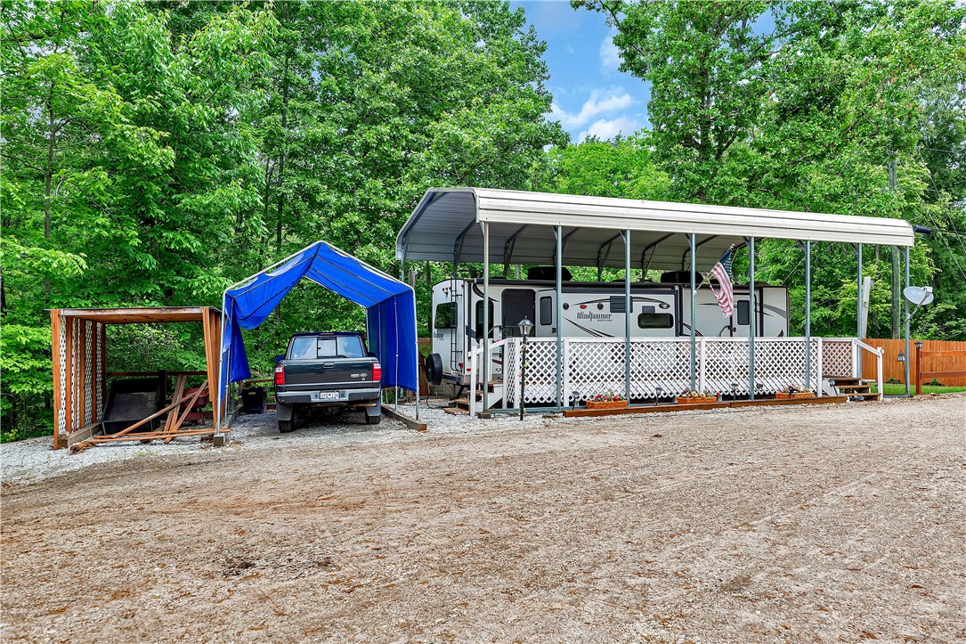 110 Lakeshore Lane Seneca, SC 29678 - Photo 3 of 50 RV