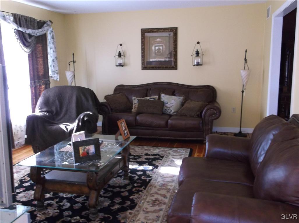 2569 Nazareth Road Easton, PA 18045 - Photo 3 of 22 Gallery Image 3