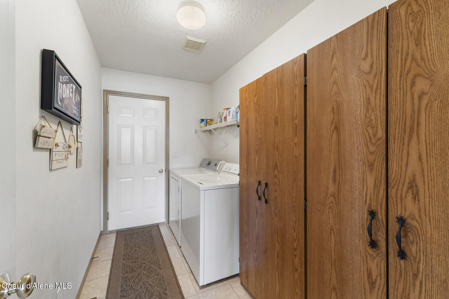 5377 Steamboat Bend Post Falls, ID 83854 - Photo 20 of 43 5377-E-Steamboat-Bend-1048