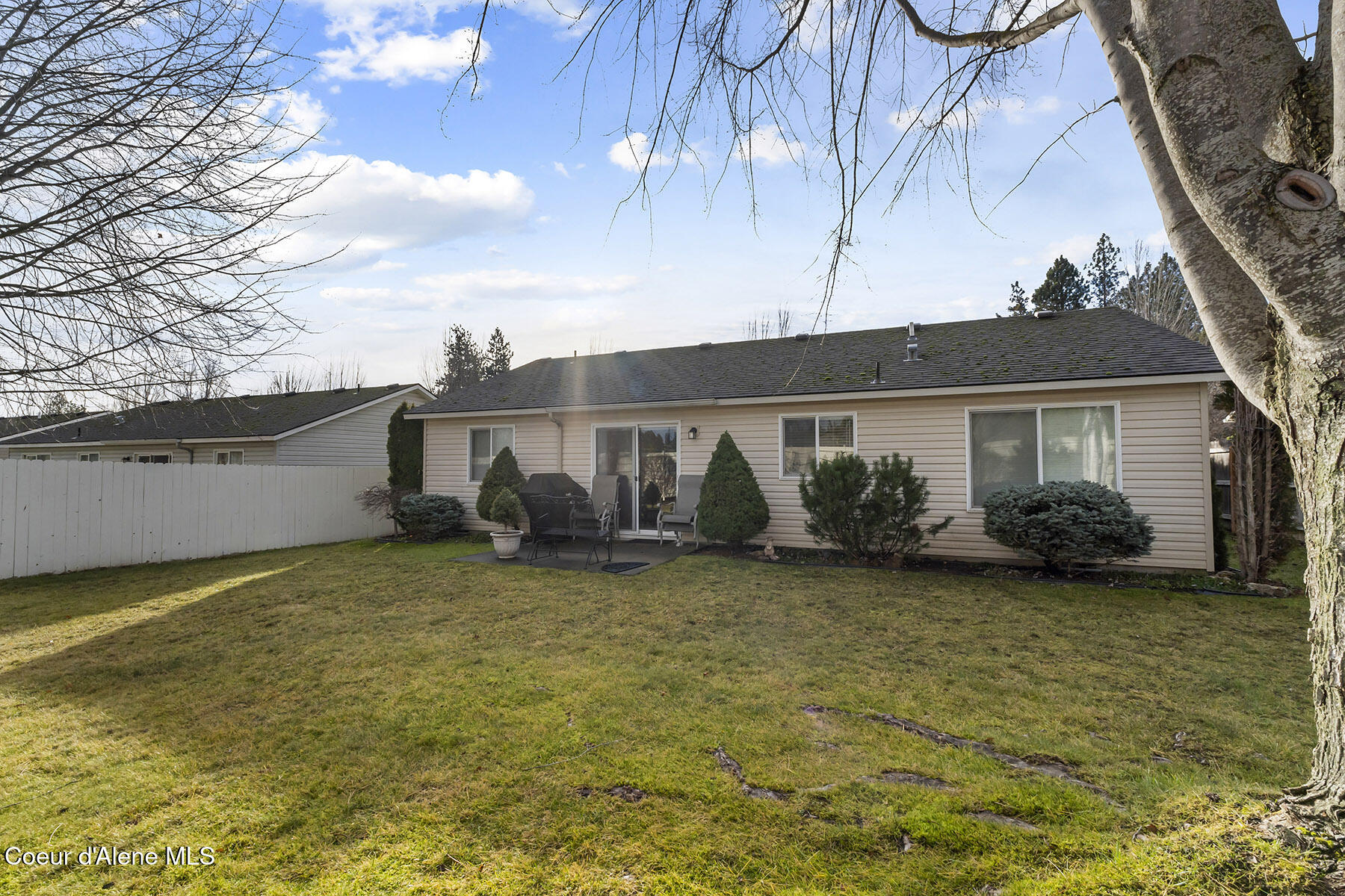 5377 Steamboat Bend Post Falls, ID 83854 - Photo 28 of 43 5377-E-Steamboat-Bend-1092