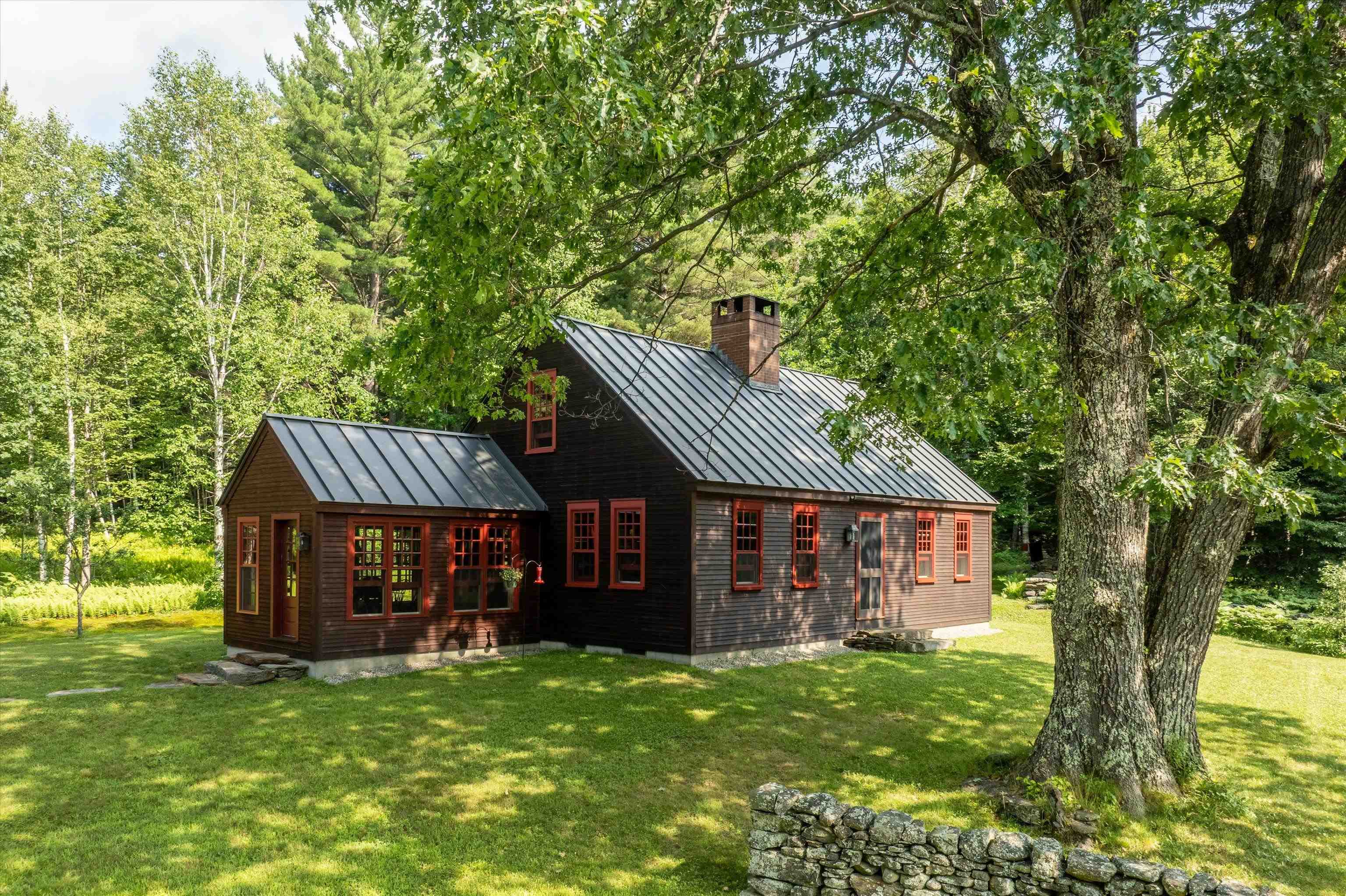 1176 East Dover Road Wardsboro, VT 05355 - Photo 1 of 15 Gallery Image 1