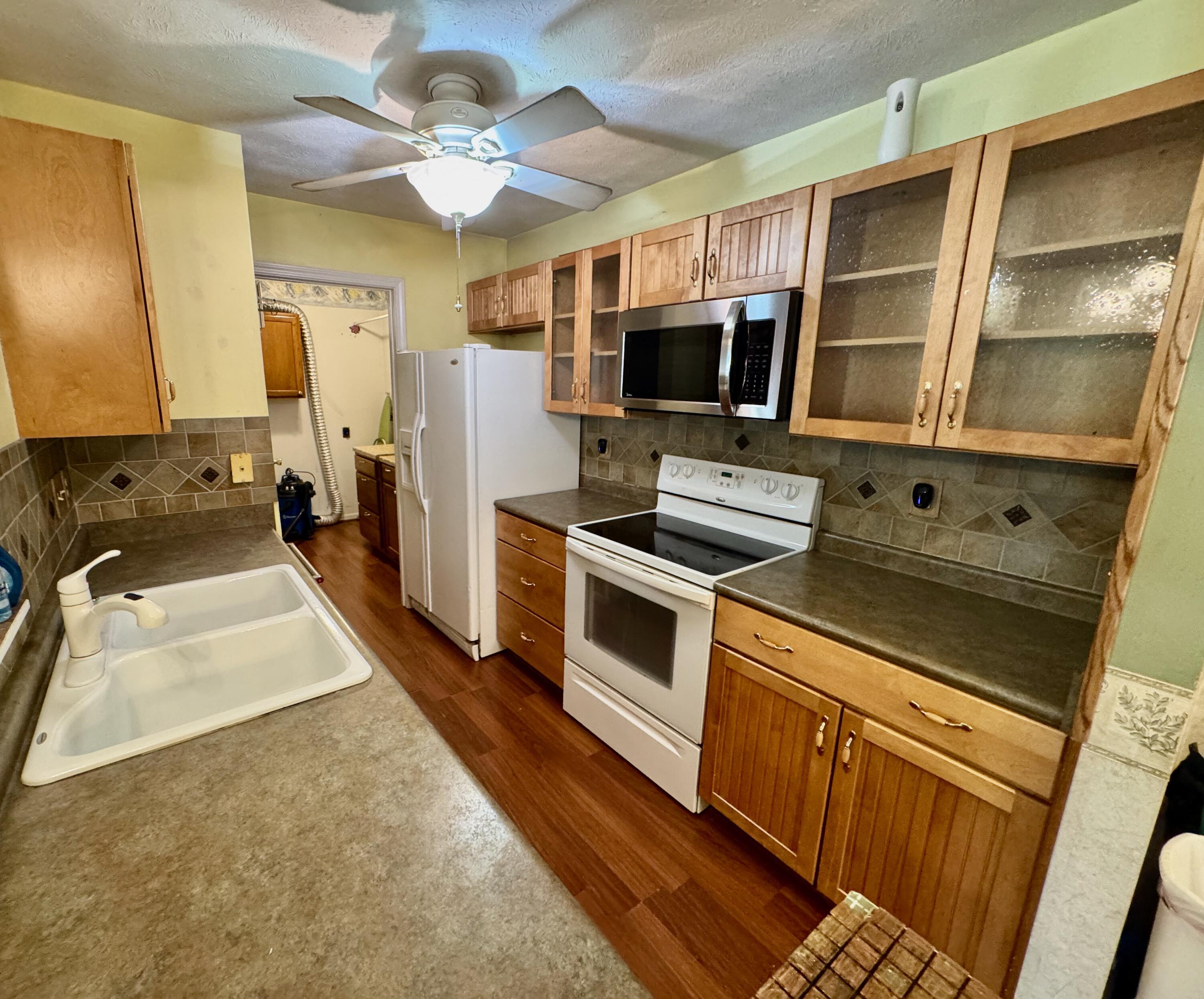 380 Timber Ridge Drive, Unit 3 Wilder, KY 41071 - Photo 3 of 26 Gallery Image 3
