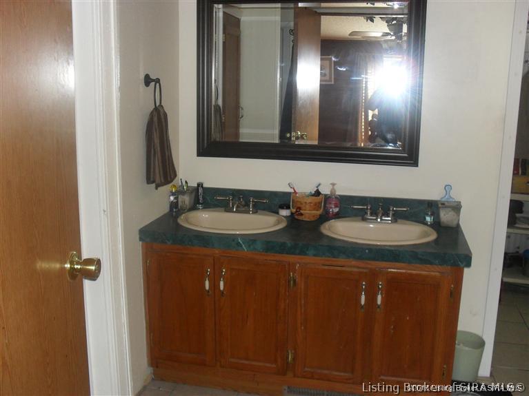 3100 Mt Solomon Road Northwest Corydon, IN 47112 - Photo 16 of 31 Gallery Image 16
