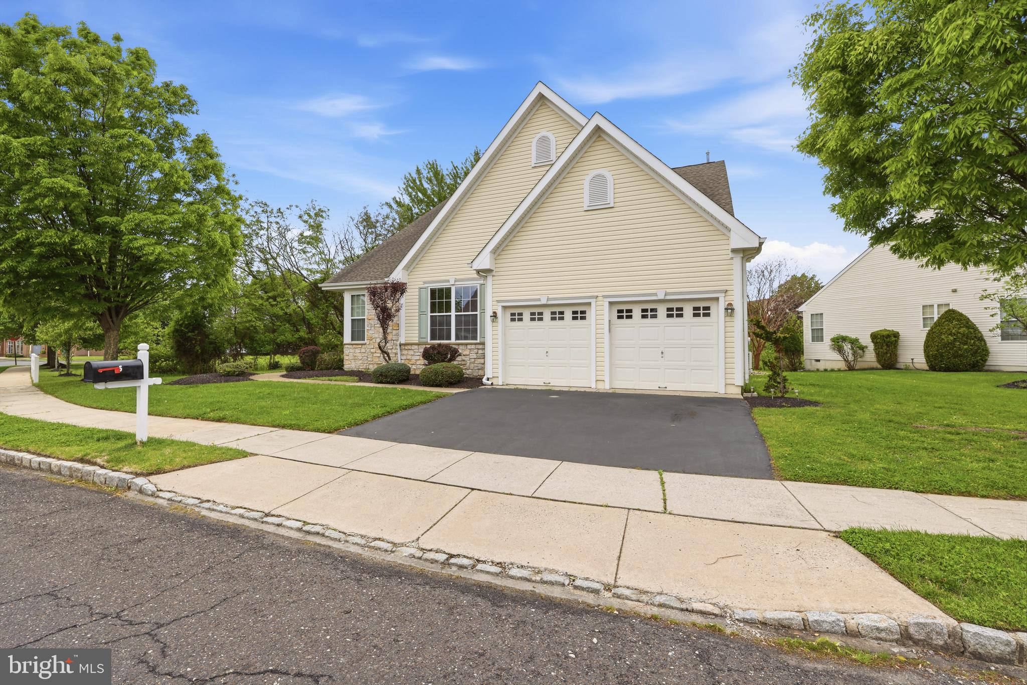5 Hibiscus Drive Marlton, NJ 08053 - Photo 2 of 32