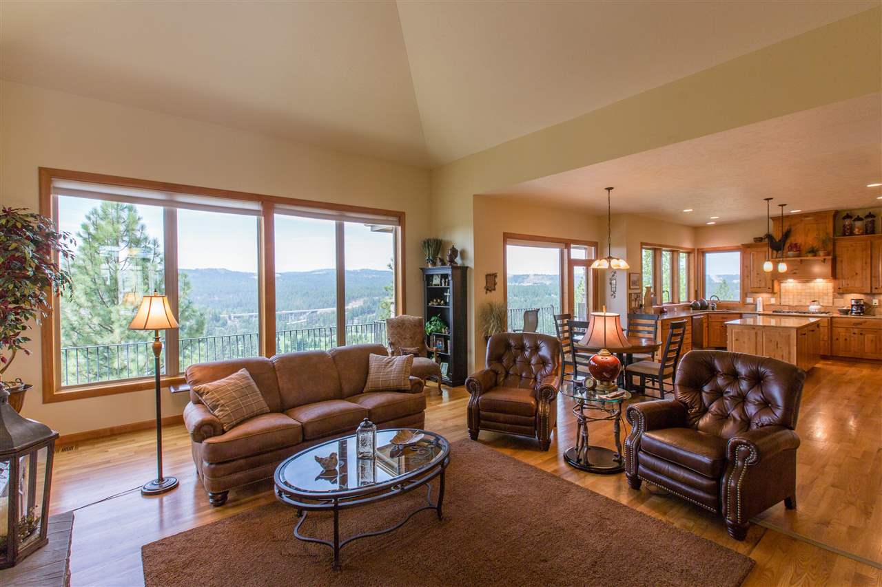 13711 North Rustic Lane Spokane, WA 99208 - Photo 5 of 20
