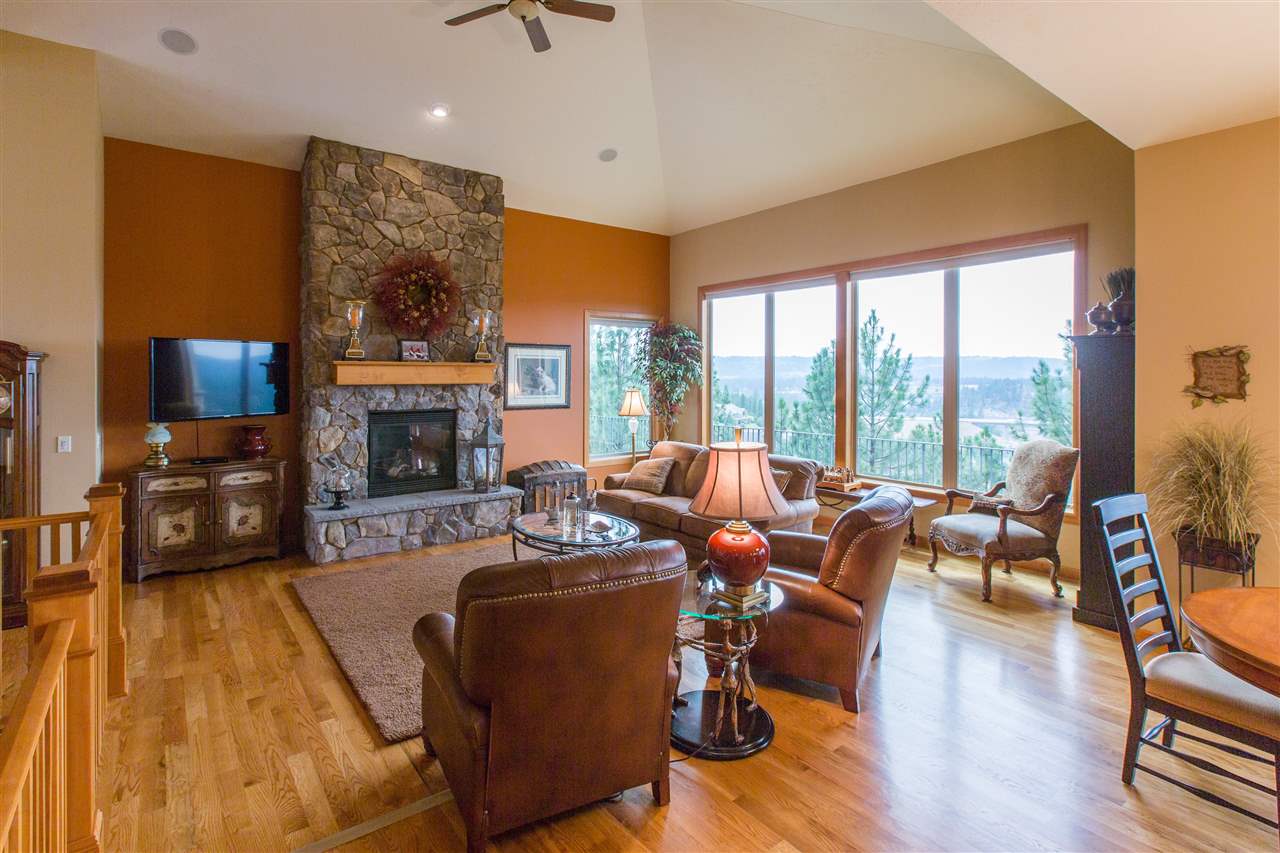13711 North Rustic Lane Spokane, WA 99208 - Photo 6 of 20