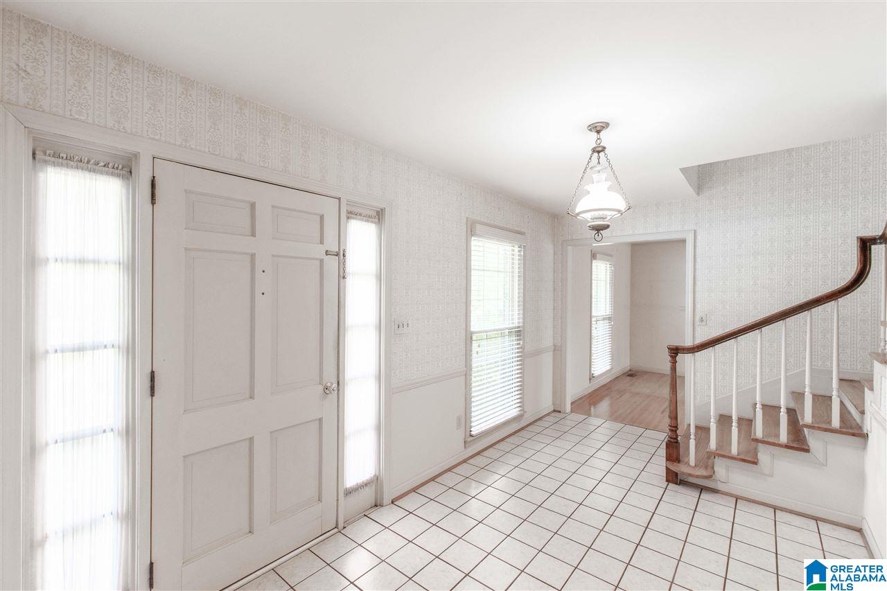1709 Burning Tree Drive Pelham, AL 35124 - Photo 4 of 48